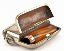 AN EDWARD VII HALLMARKED SILVER CHEROOT HOLDER & VESTA CASE
