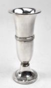 HALLMARKED SILVER SINGLE STEM SOLIFLEUR VASE