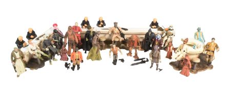 STAR WARS - HASBRO CANTINA PLAYSET & CANTINA PATRONS ACTION FIGURES