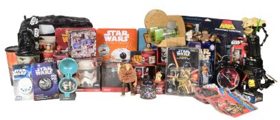 STAR WARS - COLLECTION OF ASSORTED MEMORABILIA