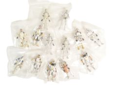 STAR WARS - THE CLONE WARS - HASBRO ATTACK OF THE CLONES FIGURES