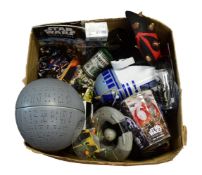 STAR WARS - LARGE COLLECTION OF ASSORTED TOYS / FIGURES / PLAYSETS