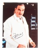 JAMES BOND 007 - JOHN CLEESE (Q) - SIGNED 8X10