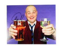AL MURRAY THE PUB LANDLORD - AL MURRAY - SIGNED 8X10