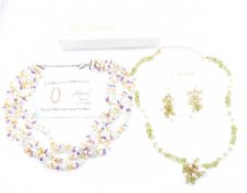 PERIDOT & PEARL NECKLACE & EARRING SUITE & MULTI STRAND PEARL NECKLACE
