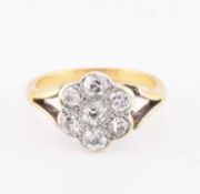 EARLY 20TH CENTURY 18CT GOLD & DIAMOND CLUSTER RING