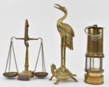 COLLECTION OF THREE EARLY 20TH CENTURY BRASS ITEMS