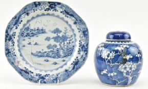 TWO QING DYNASTY BLUE AND WHITE PIECES 清 青花八角盘和冰梅罐