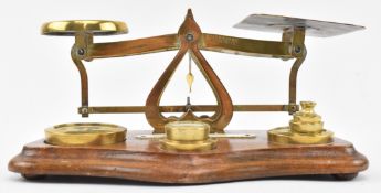 LATE VICTORIAN / EDWARDIAN BRASS POSTAL SCALE SET