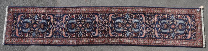 VINTAGE 20TH CENTURY LILIHAN ARMENIBAFF FLOOR RUNNER RUG