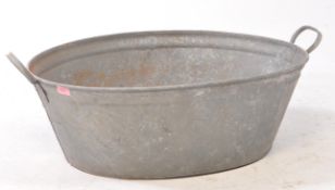 LARGE 19TH CENTURY GALVANISED METAL BATHTUB / PLANTER