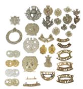 COLLECTION OF ASSORTED SCOTTISH MILITARY UNIFORM CAP BADGES