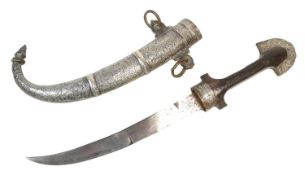 EARLY 20TH CENTURY MOROCCAN KOUMMYA DAGGER