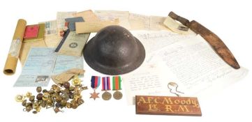 ROYAL MARINES - 2ND LIEUTENANT MEDALS & PERSONAL EFFECTS