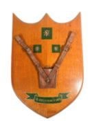 THE WORCESTERSHIRE REGIMENT PLAQUE WITH SAM BROWNE SWORD FROG