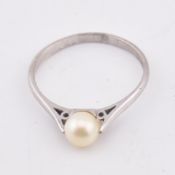 HALLMARKED 18CT GOLD & PEARL RING