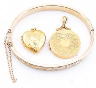 9CT GOLD CORE BANGLE & TWO ROLLED GOLD NECKLACE PENDANTS