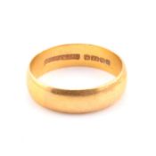 HALLMARKED 22CT GOLD BAND RING