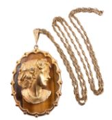 1970S 9CT GOLD TIGERS EYE & DIAMOND PENDANT ON CHAIN