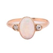 18CT GOLD OPAL & DIAMOND RING