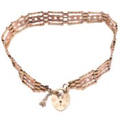 HALLMARKED 9CT GOLD GATE LINK BRACELET WITH HEART PADLOCK CLASP