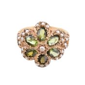 HALLMARKED 9CT GOLD GREEN STONE & SEED PEARL CLUSTER RING