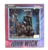 JOHN WICK - DIAMOND SELECT 10 INCH PVC ACTION FIGURE