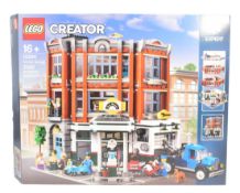 LEGO - CREATOR - 10264 - CORNER GARAGE