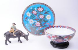 20TH CENTURY CLOISONNE CHARGER WITH MUDMEN FIGURE AND IMARI BOWL