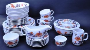 ROYAL WORCESTER - GRAINGER IMARI PATTERN DINNER SERVICE