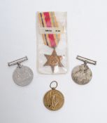 COLLECTION OF WWI & WWII MEDALS