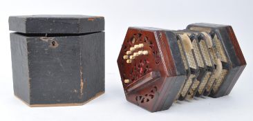LACHENAL - EARLY 20TH CENTURY SQUEEZEBOX