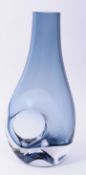 VINTAGE 20TH CENTURY SCANDINAVIAN STYLE STUDIO ART GLASS VASE