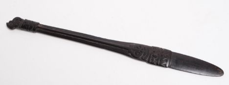 VINTAGE 20TH CENTURY CARVED HARDWOOD MASSIM CEREMONIAL LIME SPATULA