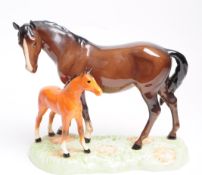 BESWICK, ENGLAND - VINTAGE 20TH CENTURY HORSE FIGURINE