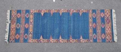 EARLY 20TH CENTURY ISLAMIC PERSIAN WALL HANGING FLOOR RUG RUNNER