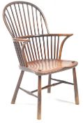 19TH CENTURY VICTORIAN BEECH AND ELM WOOD WINDSOR CHAIR