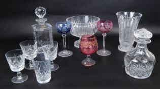 COLLECTION OF 20TH CENTURY CRYSTAL GLASS PIECES
