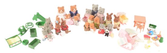 SYLVANIAN FAMILIES COLLECTION OF VINTAGE FIGURES & ACCESSORIES