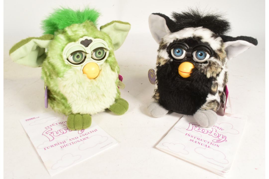 FURBIES - X2 VINTAGE HASBRO FURBY ELECTRONIC TOYS - Image 5 of 5