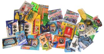 THUNDERBIRDS - COLLECTION OF TOYS & MEMORABILIA