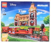 LEGO - DISNEY - 71044 - DISNEY TRAIN & STATION