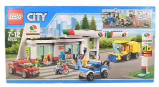 LEGO - LEGO CITY 2 IN 1 - 60132 - SERVICE STATION