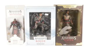 ASSASSINS CREED - X3 UBI COLLECTIBLES ACTION FIGURES