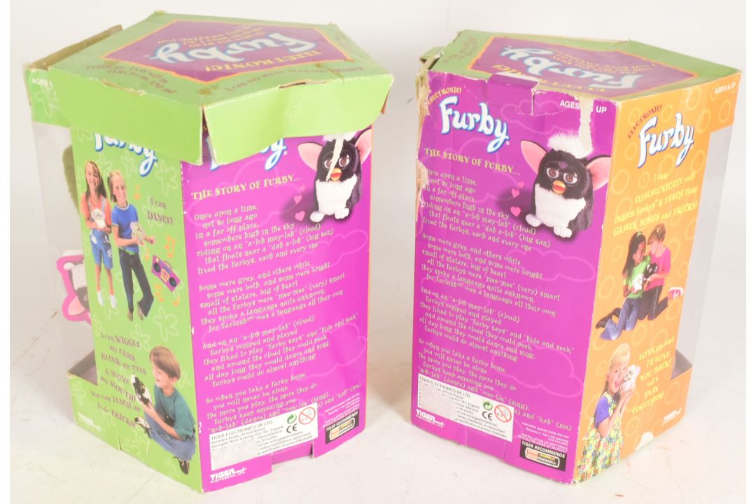 FURBIES - X2 VINTAGE HASBRO FURBY ELECTRONIC TOYS - Image 4 of 5