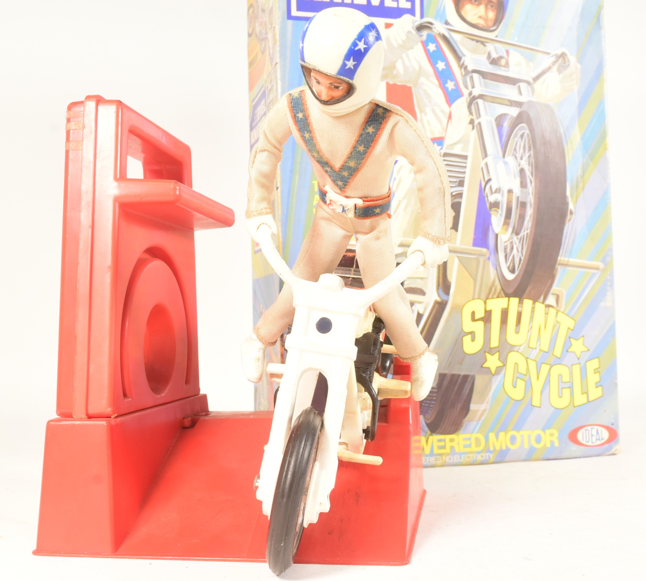 RETRO TOYS - VINTAGE EVEL KNIEVEL STUNT CYCLE - Image 2 of 5