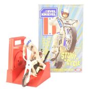 RETRO TOYS - VINTAGE EVEL KNIEVEL STUNT CYCLE