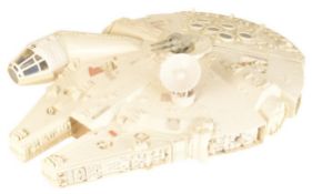 STAR WARS - MILLENNIUM FALCON ACTION FIGURE PLAYSET