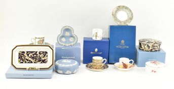 WEDGWOOD & ROYAL WORCESTER - COLLECTION OF BOXED TEACUP SETS