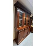 19TH CENTURY VICTORIAN MAHOGANY GLAZED FRONT TRIPLE SECTION BOOKCASE CABINET